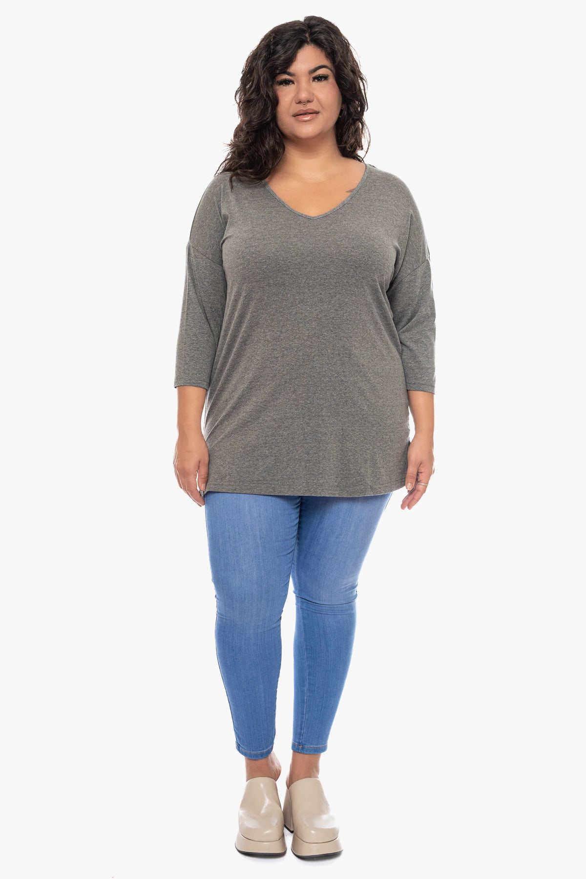 חולצה LOU אפורה