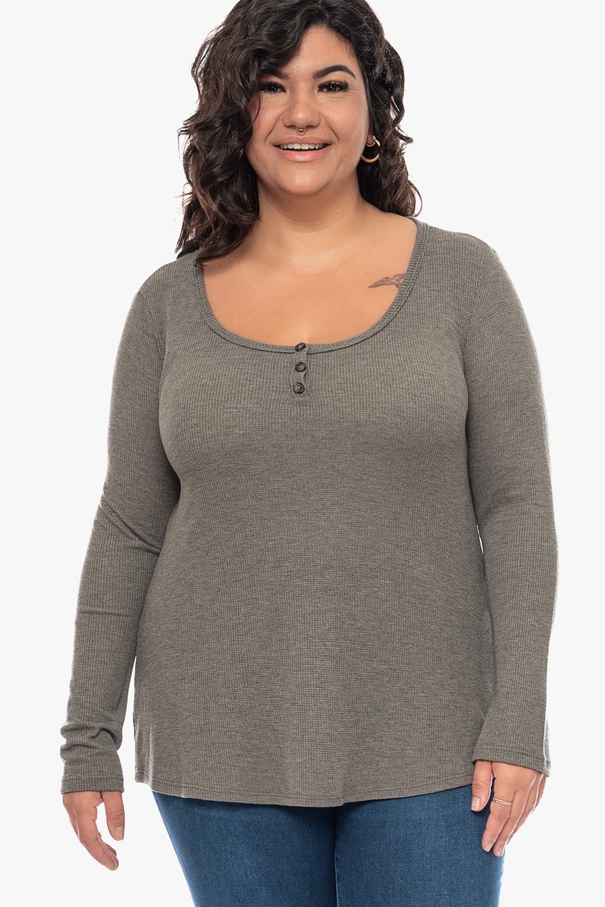 חולצה TIA זית