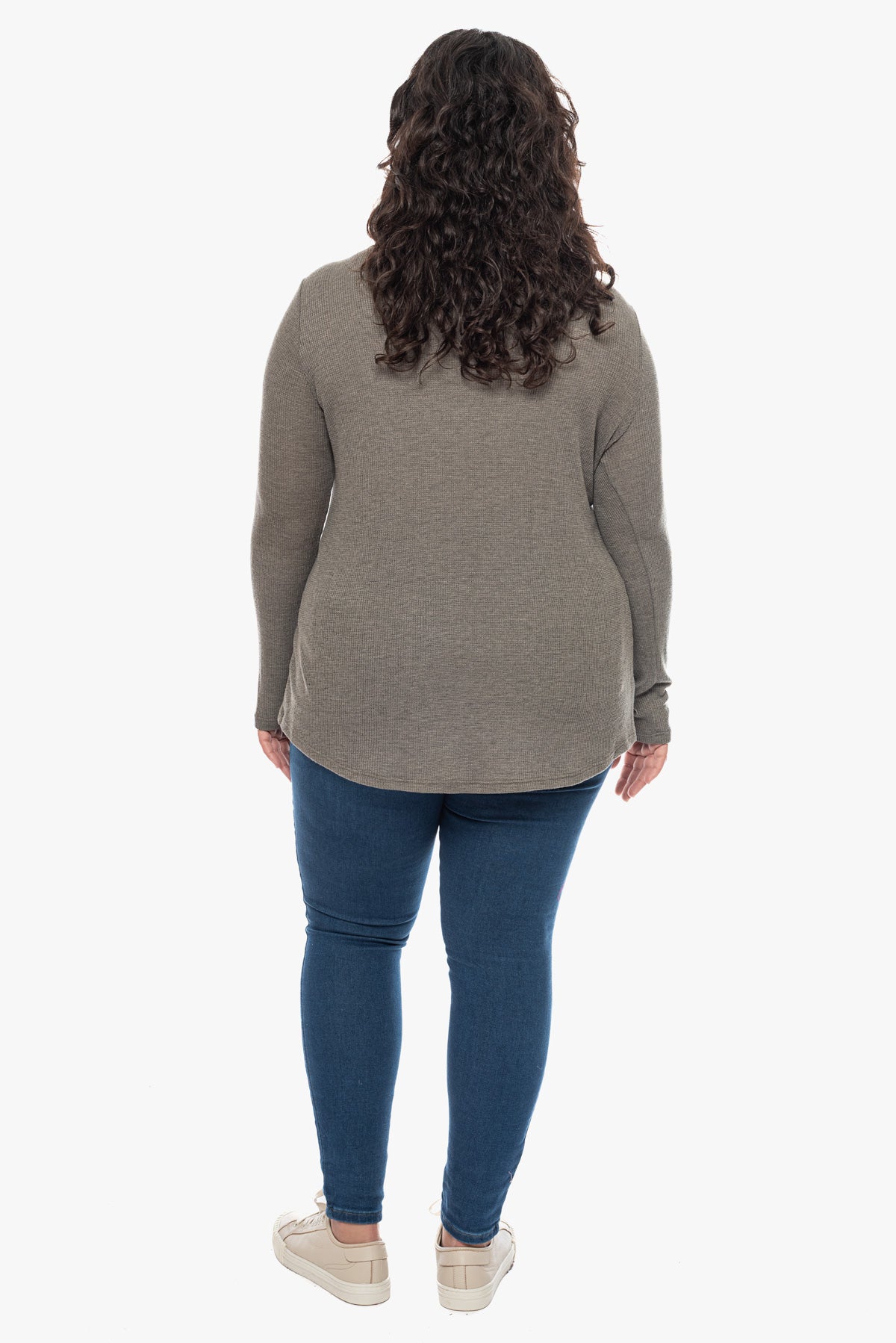 חולצה TIA זית