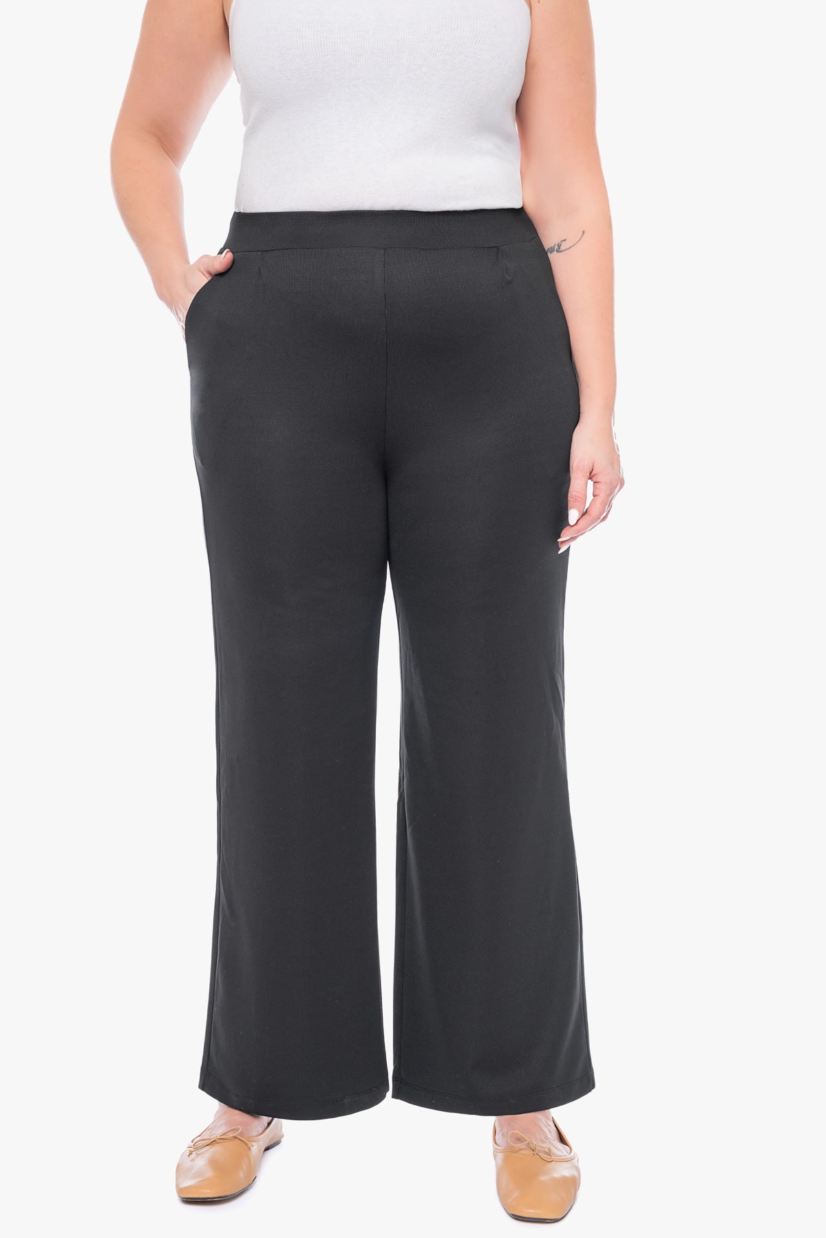 מכנסי HERA מחויטים